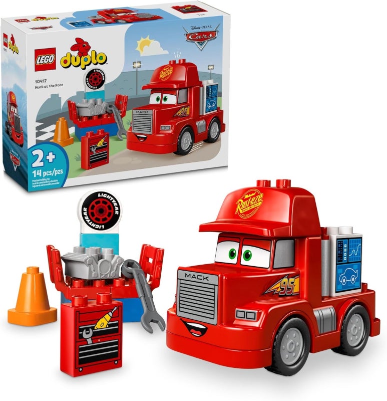 Duplo Mack at the Race